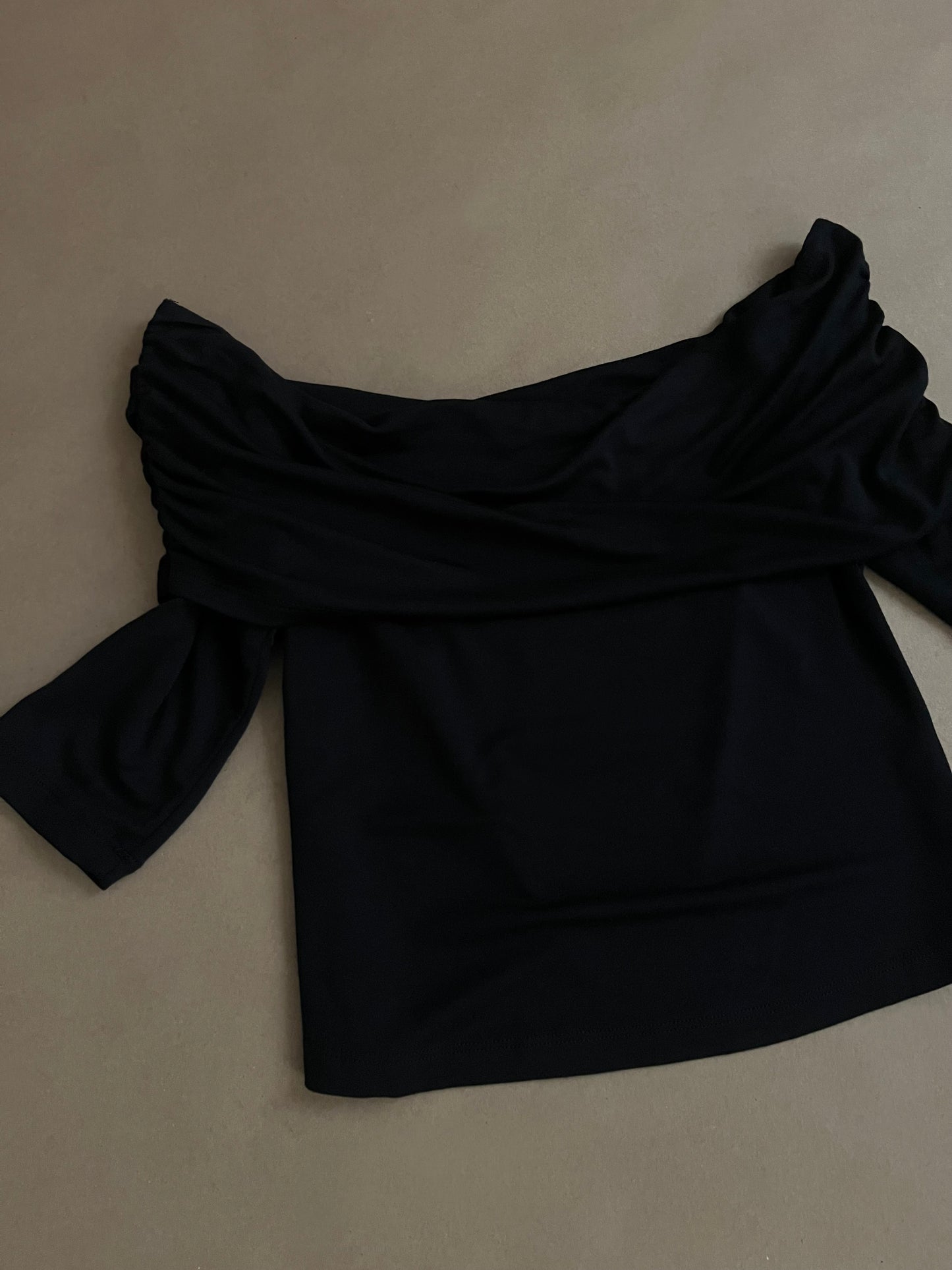 Off shoulder Ruched Top